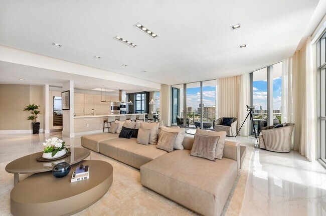 Foto del edificio - 17301 Biscayne Blvd