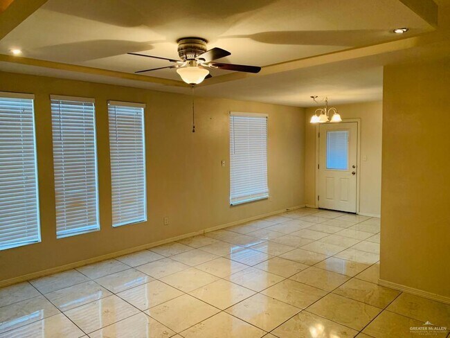 Foto del edificio - 4624 N Dogwood St