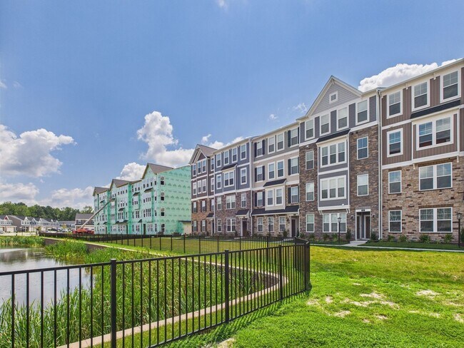 Foto del edificio - 642 Brookwood Glen Terrace