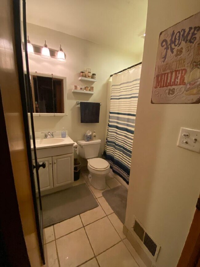 Foto del edificio - 1560 E Irving Plz