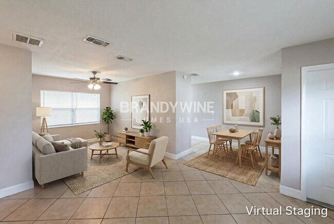 Foto del edificio - 7717 Downing Cir