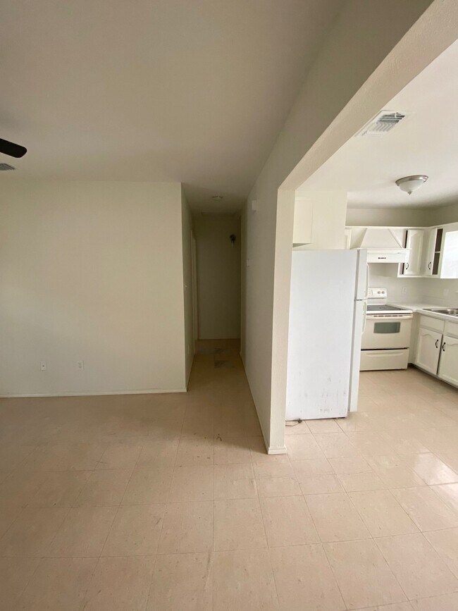 Foto del edificio - 4601 S 24th St