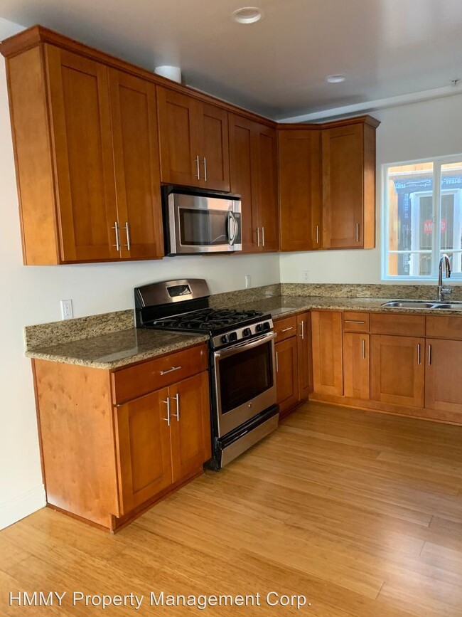 Foto del edificio - 1220 N Sycamore Ave