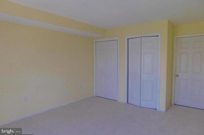 Foto del edificio - 5600 Bloomfield Dr