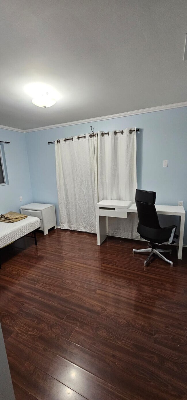 Foto del edificio - 8759 Shoshone Ave