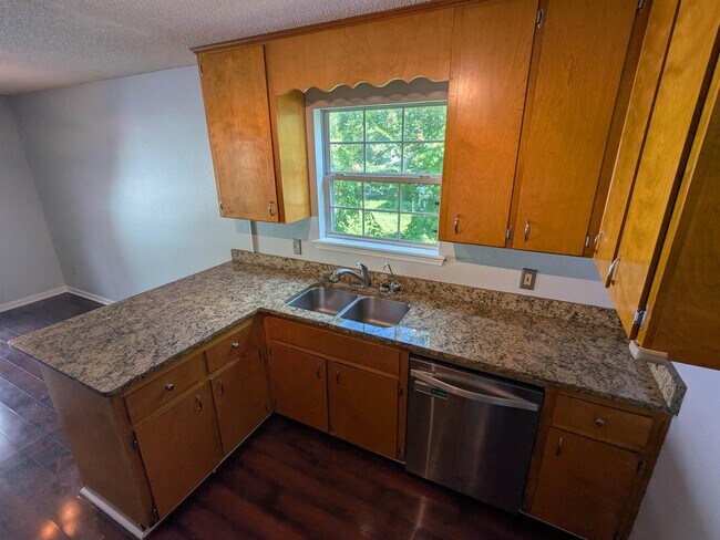 Foto del edificio - 1777 Folkstone Rd