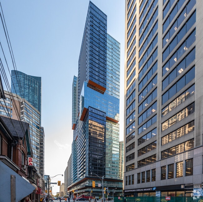 Building Photo - The Livmore Bay & Gerrard