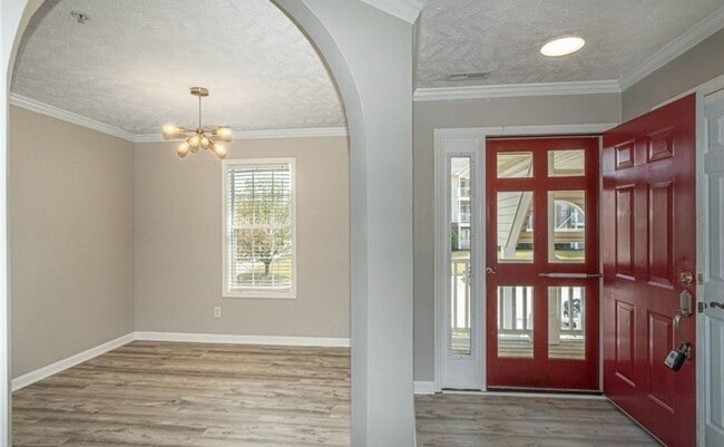 Building Photo - Charming 3BR Condo in Fayetteville