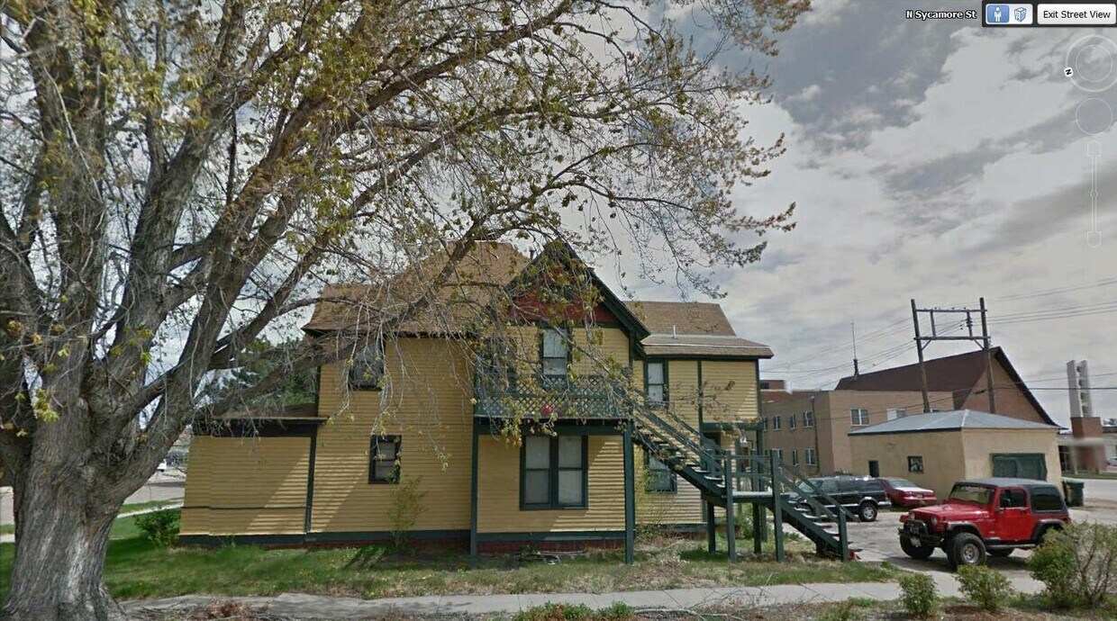 222 W 5th St Unit B, North Platte, NE 69101 Apartments in North