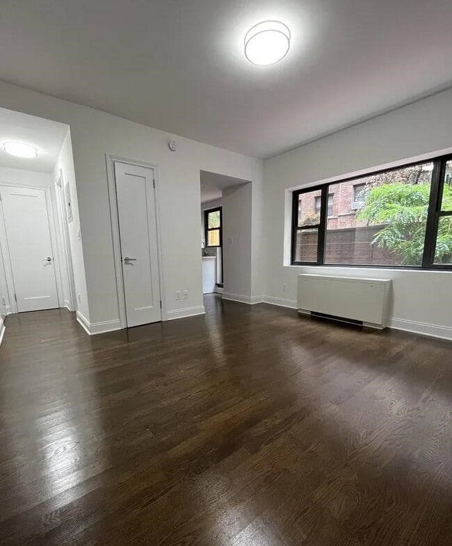 Building Photo - 405 East 56th Street