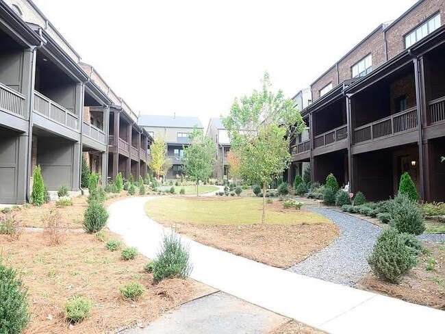 Building Photo - 6310 Cortland Walk