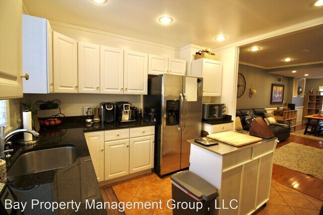 Building Photo - 2 br, 1.5 bath House - 757 W Cross St