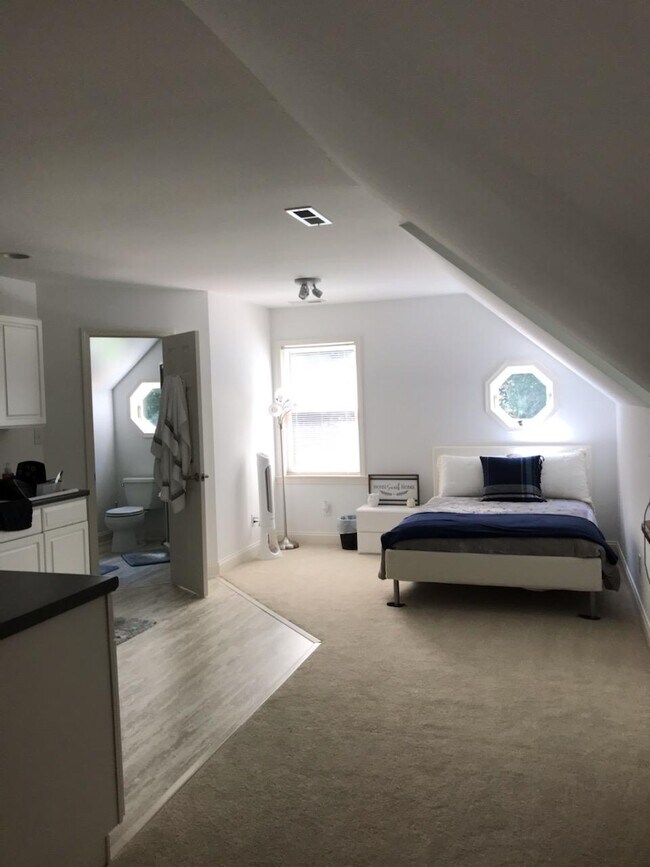 Building Photo - 2609 Timothy Dr