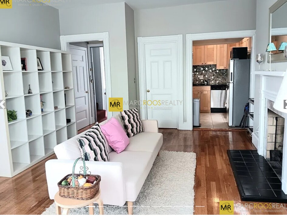 Foto principal - 867 Beacon St