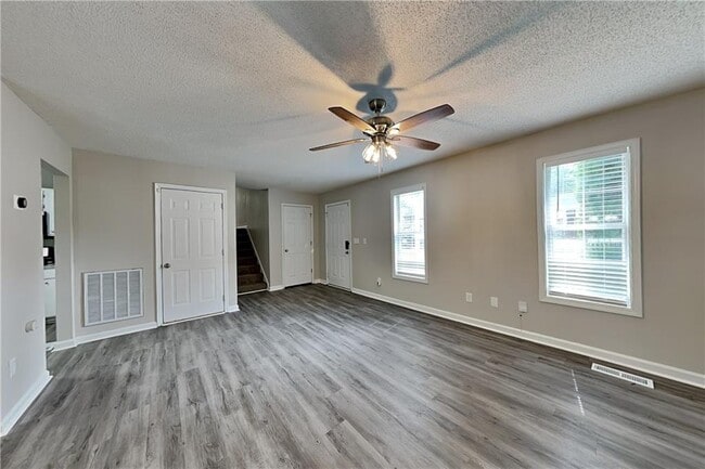 Building Photo - 108 Ivy Trace Ln