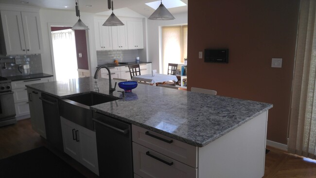 Building Photo - 10304 Snowpine Way