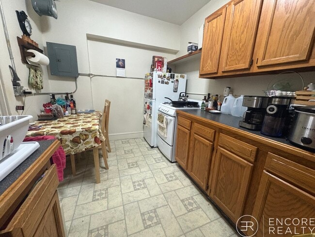 Building Photo - 1800 Commonwealth Ave