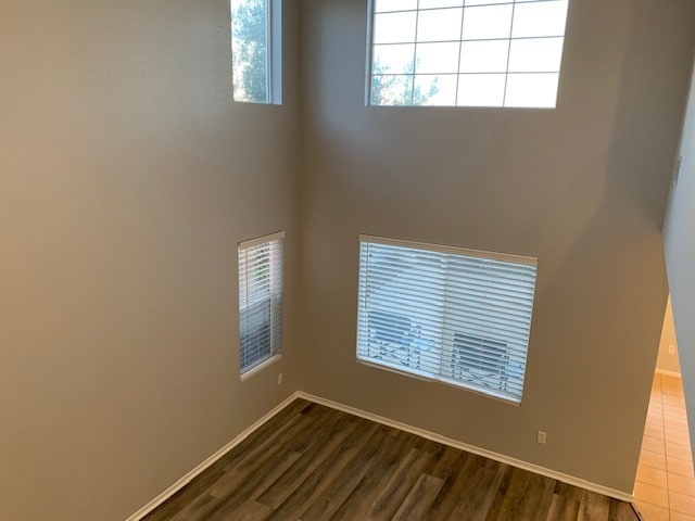 Building Photo - 1615 Carriage Cir