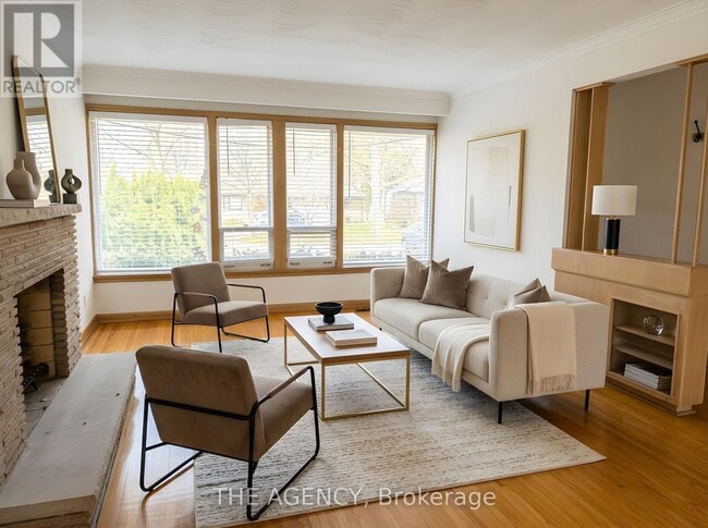 Building Photo - 64 Farningham Crescent