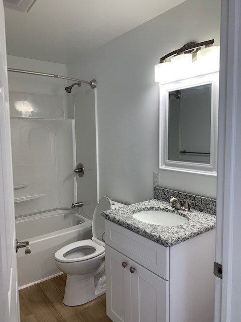 Foto del edificio - 732 W 3rd St