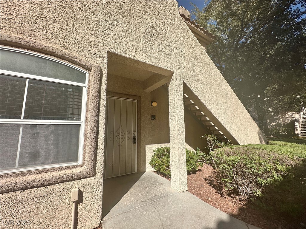 Foto del edificio - 5415 W Harmon Ave
