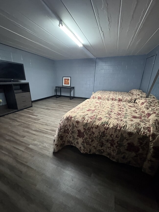 Photo - 711 Pasadena Fwy Apartment