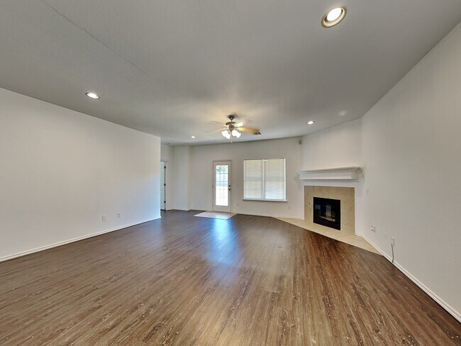 Building Photo - 7008 Eagles Landing