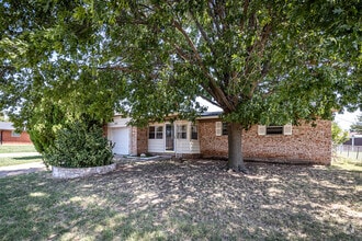 Building Photo - 4802 SE Avalon Ave