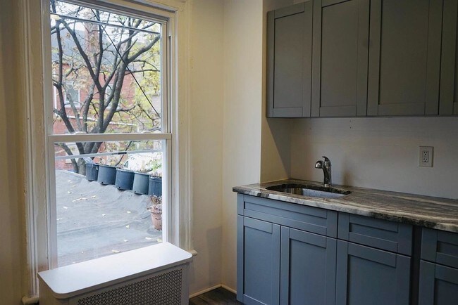 Foto del edificio - 115 Belmont Ave