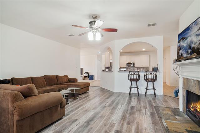 Foto del edificio - 8652 Fernhill Dr