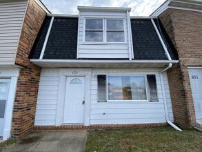 Building Photo - 623 Anvil Rd