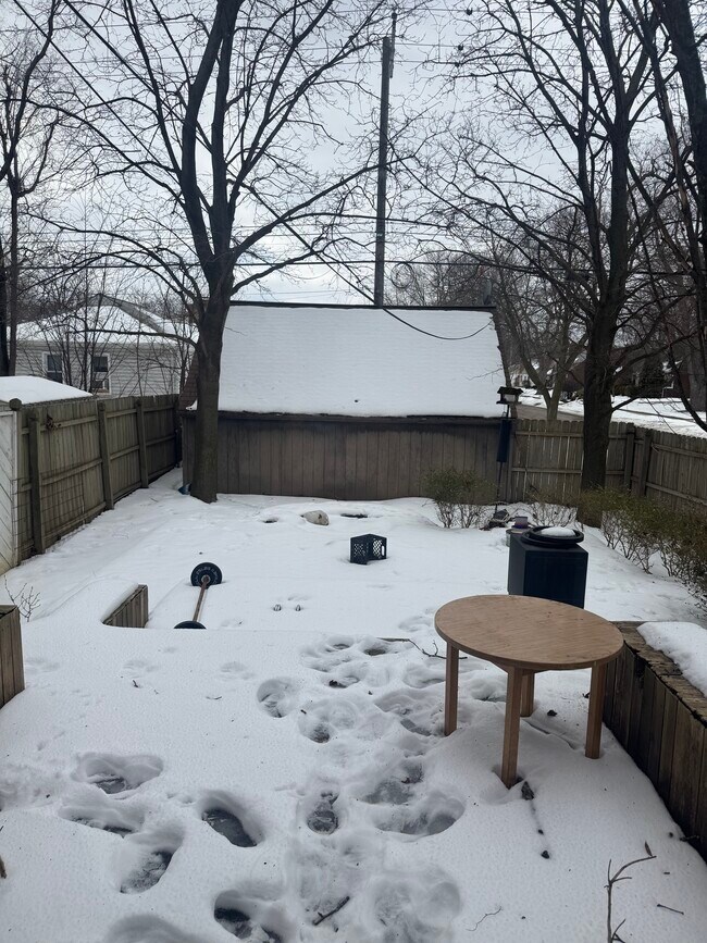 Foto del edificio - 25265 Coolidge Hwy