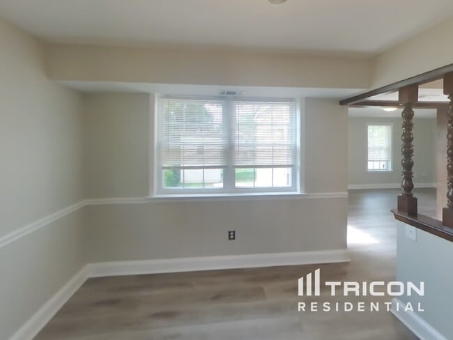 Building Photo - 3253 Farragut Ct