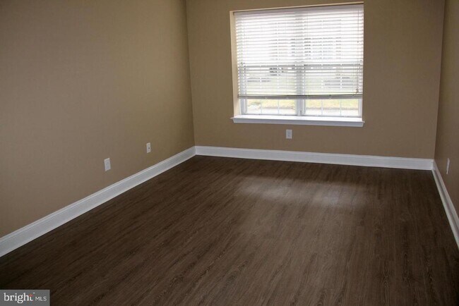 Foto del edificio - 1407 Hawthorne Ct