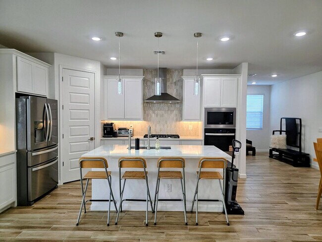 Foto del edificio - SINGLE FAMILY HOME.