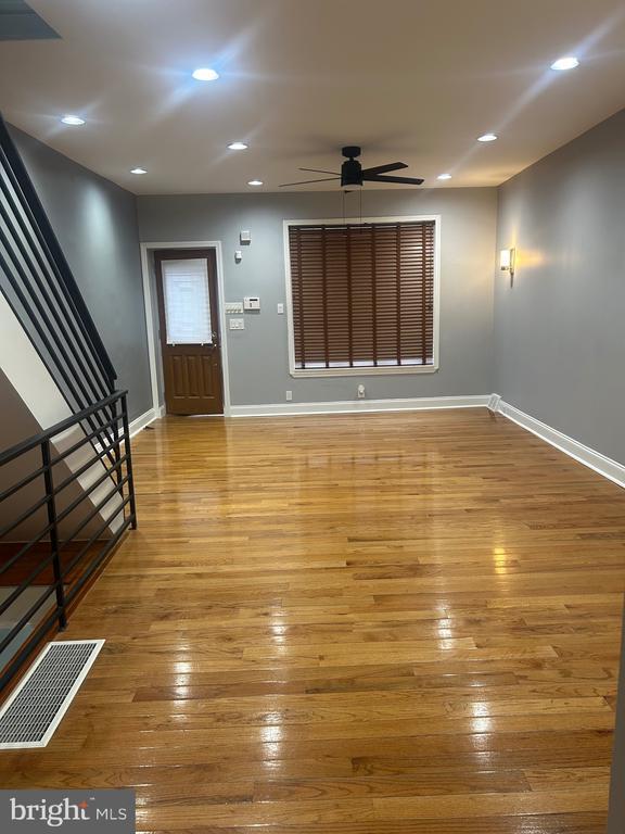 Foto del edificio - 2417 S Rosewood St