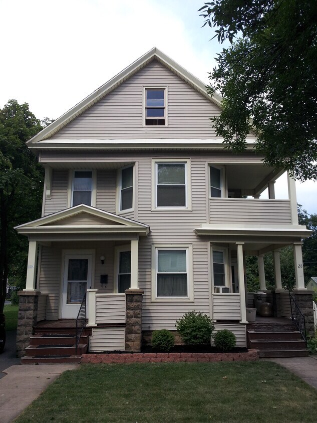 28 Richardson Ave Unit 28 Richardson Ave,1st Flr, Utica, NY 13502