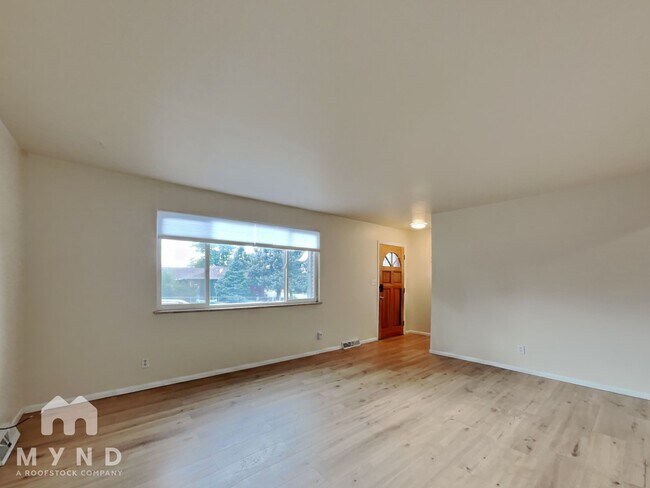 Foto del edificio - 5390 King Ct