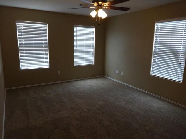 Building Photo - 8915 Chisholm Wood Ln