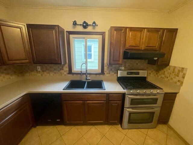 Kitchen - 308 Choate Ave