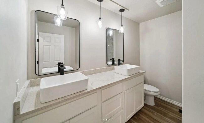 Foto del edificio - 610 W Fairview St