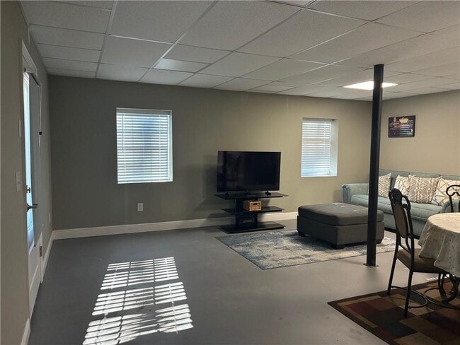 Foto del edificio - 6158 Suwanee Dam Rd