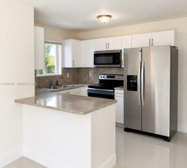 Foto del edificio - 4491 NW 23rd Ave