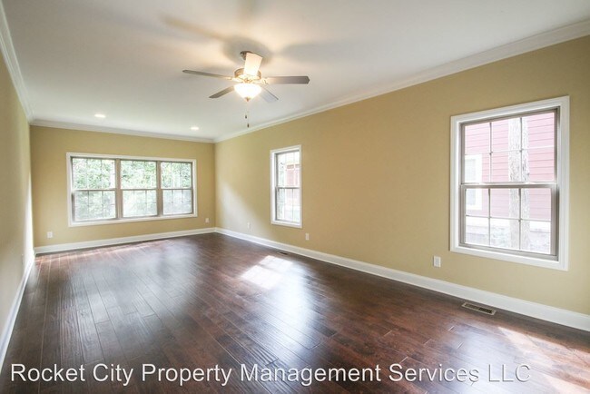 Building Photo - 3960 Hawks Way NE