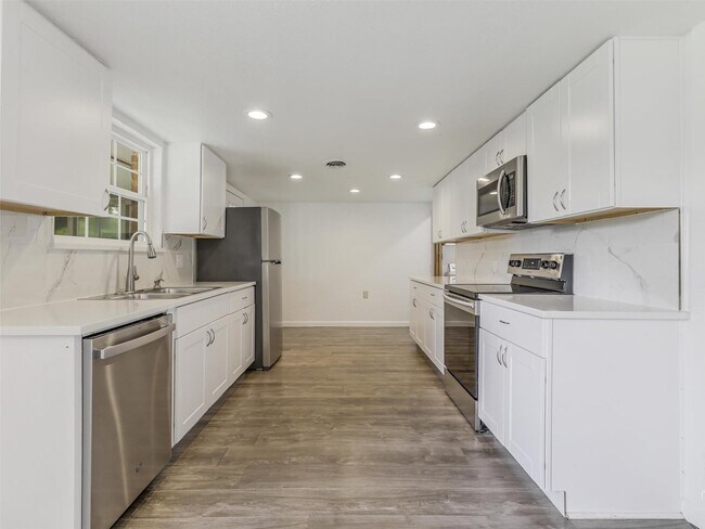 Foto del edificio - 2976 Cameo Ln