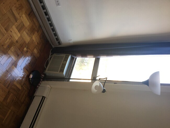 Foto del edificio - 87 Glenbrook Rd