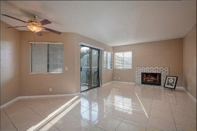 Building Photo - 3025 Charwood Ct