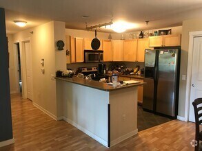 Building Photo - 5303 Brody Dr