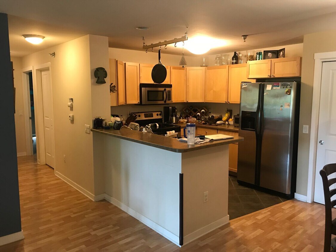 Foto principal - Spacious 2 bed 1 bathroom Condominium