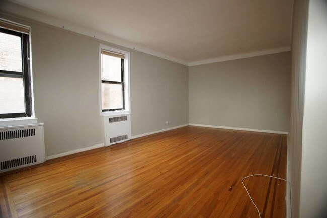 Building Photo - 1440 Ocean Pkwy